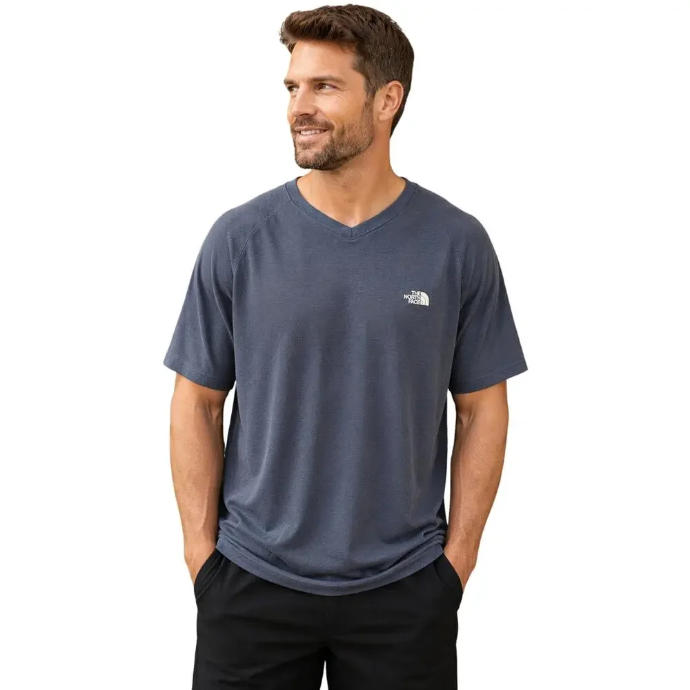 The North Face XL (?) Navy v neck knit pullover minimalist casual preppy